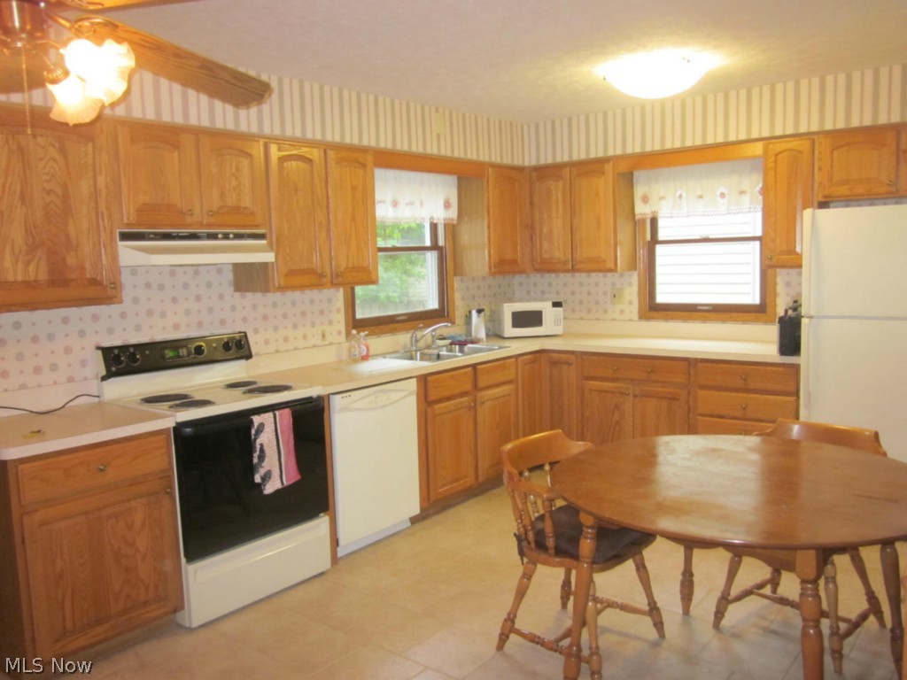 1946 Stabler Road Akron, OH 44313 - Photo 4 of 14 Gallery Image 4