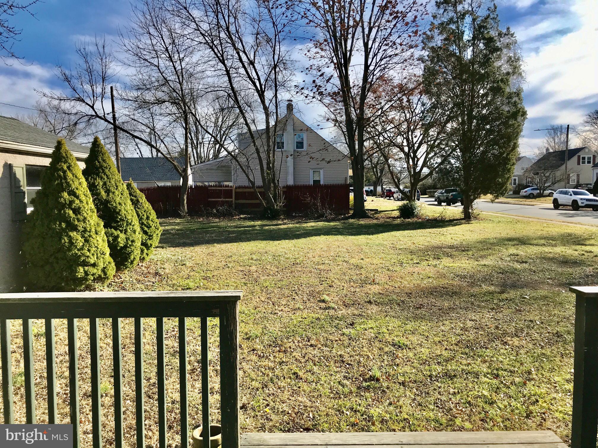 307 Edwards Drive Brookhaven, PA 19015 - Photo 25 of 33 Rear yard