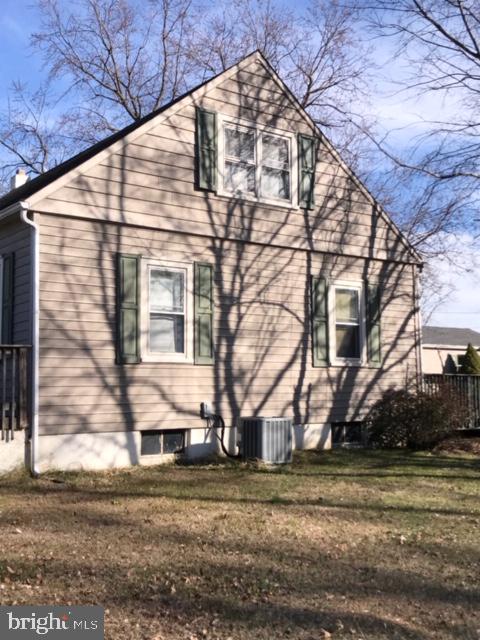 307 Edwards Drive Brookhaven, PA 19015 - Photo 31 of 33