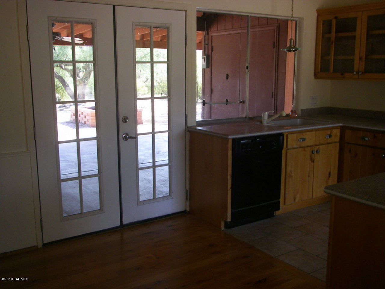 9102 East Indian Hills Road Tucson, AZ 85749 - Photo 7 of 9