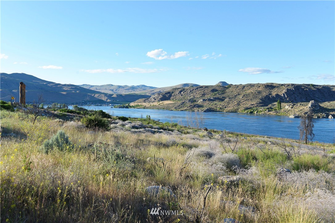 4 Sumac Road Pateros, WA 98846 - Photo 1 of 15 Gallery Image 1