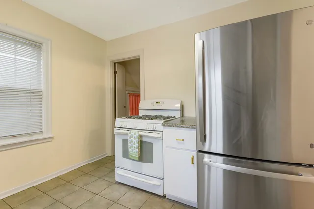 $450,000 | 1927 Warren Street, Evanston, IL 60202