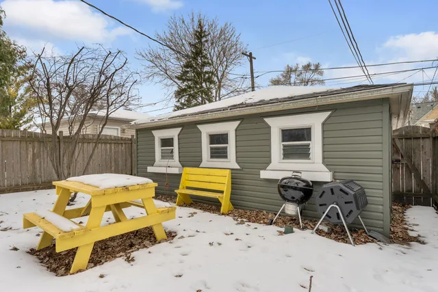 $450,000 | 1927 Warren Street, Evanston, IL 60202