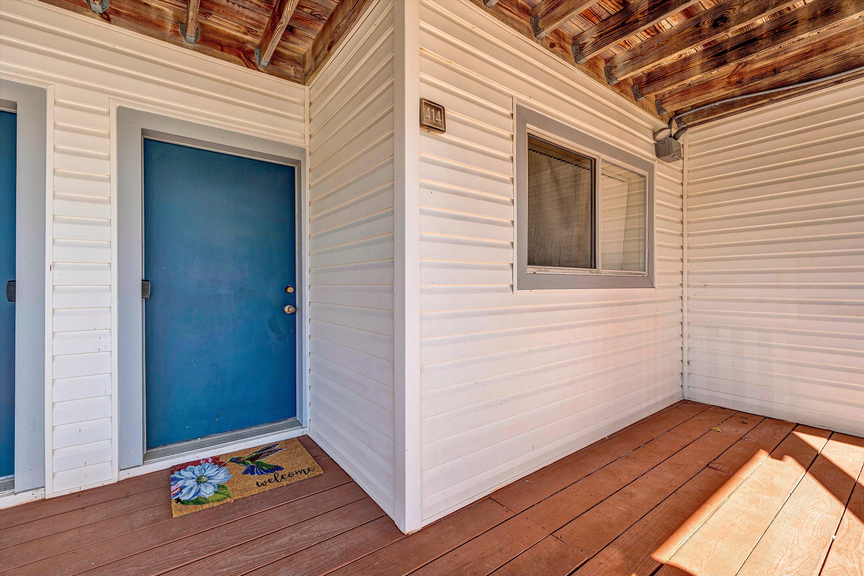 1089 Bluewater Drive, Unit 414 Moneta, VA 24121 - Photo 6 of 30 a view of a hallway with wooden floor