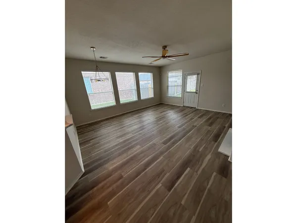 $2,350 | 8938 Headstall Drive, Tomball, TX 77375