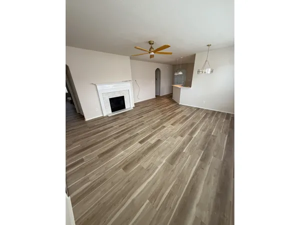 $2,350 | 8938 Headstall Drive, Tomball, TX 77375