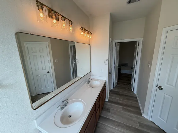 $2,350 | 8938 Headstall Drive, Tomball, TX 77375