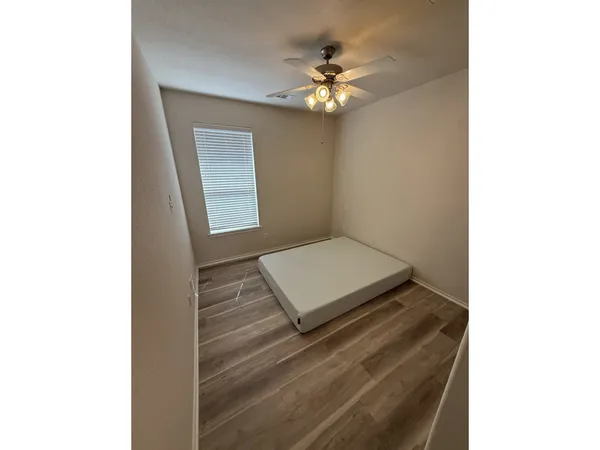 $2,350 | 8938 Headstall Drive, Tomball, TX 77375