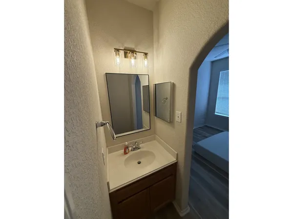 $2,350 | 8938 Headstall Drive, Tomball, TX 77375