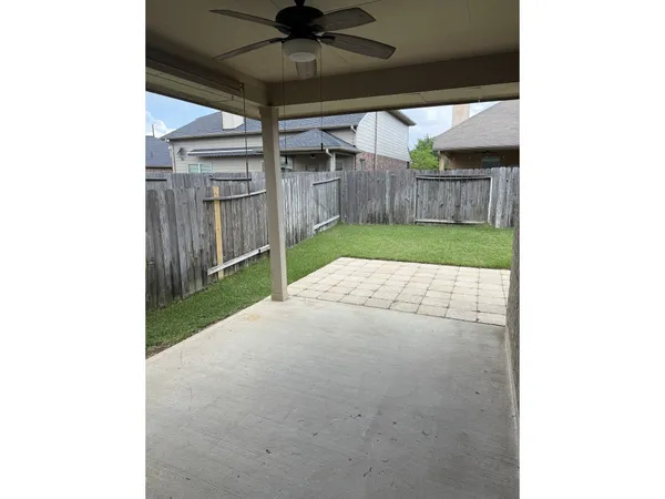 $2,350 | 8938 Headstall Drive, Tomball, TX 77375