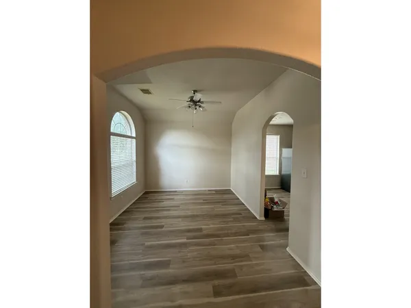 $2,350 | 8938 Headstall Drive, Tomball, TX 77375