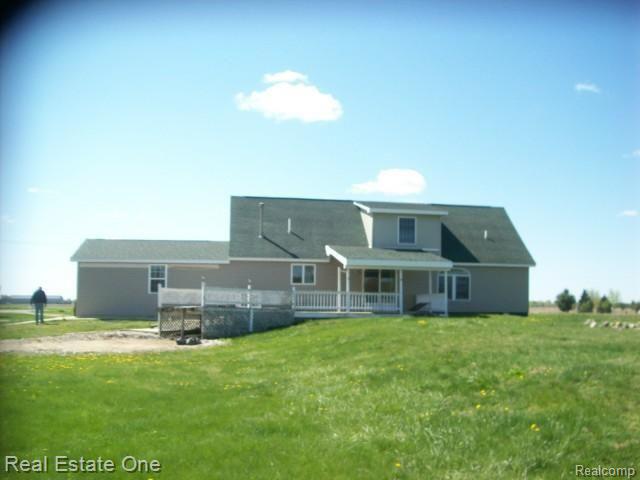 9860 Hoffman Road Maybee, MI 48159 - Photo 2 of 12 195_6507