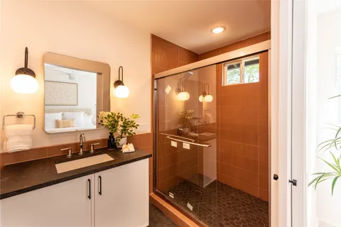 $1,250,000 | 4717 Avenue H, Austin, TX 78751
