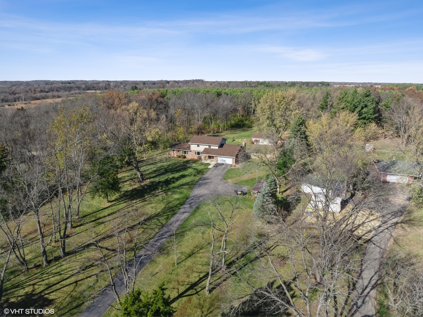 5881 Tipple Road Rockford, IL 61102 - Photo 3 of 32 a view of a city