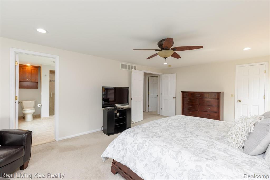 1775 Jason Circle Rochester Hills, MI 48306 - Photo 23 of 44