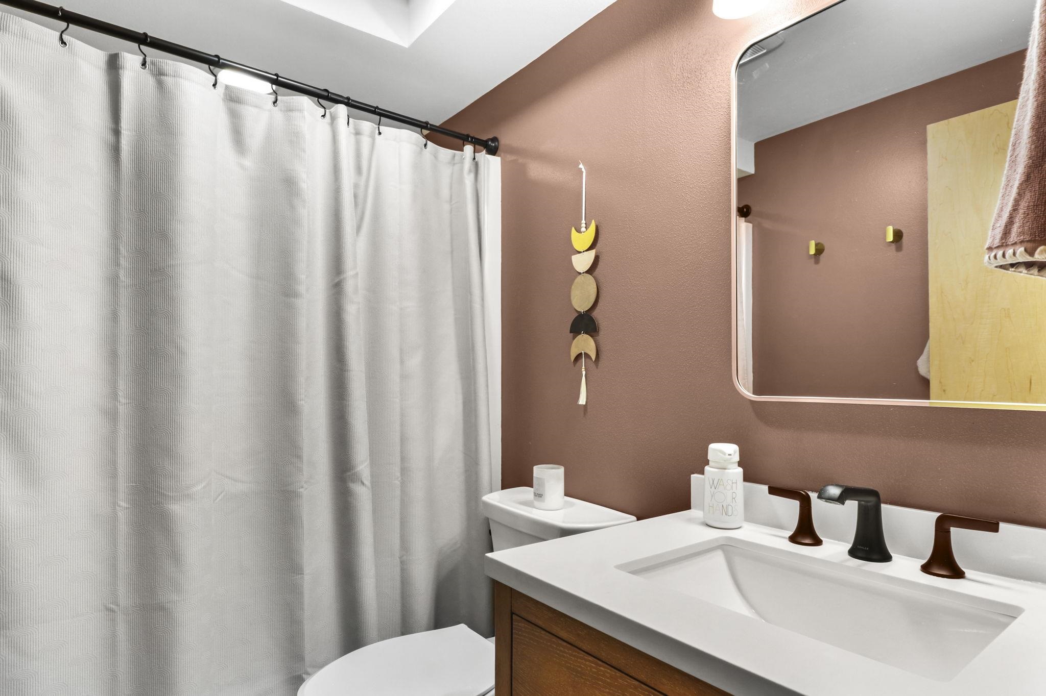 1014 Spaight Street, Unit 9 Madison, WI 53703 - Photo 12 of 36