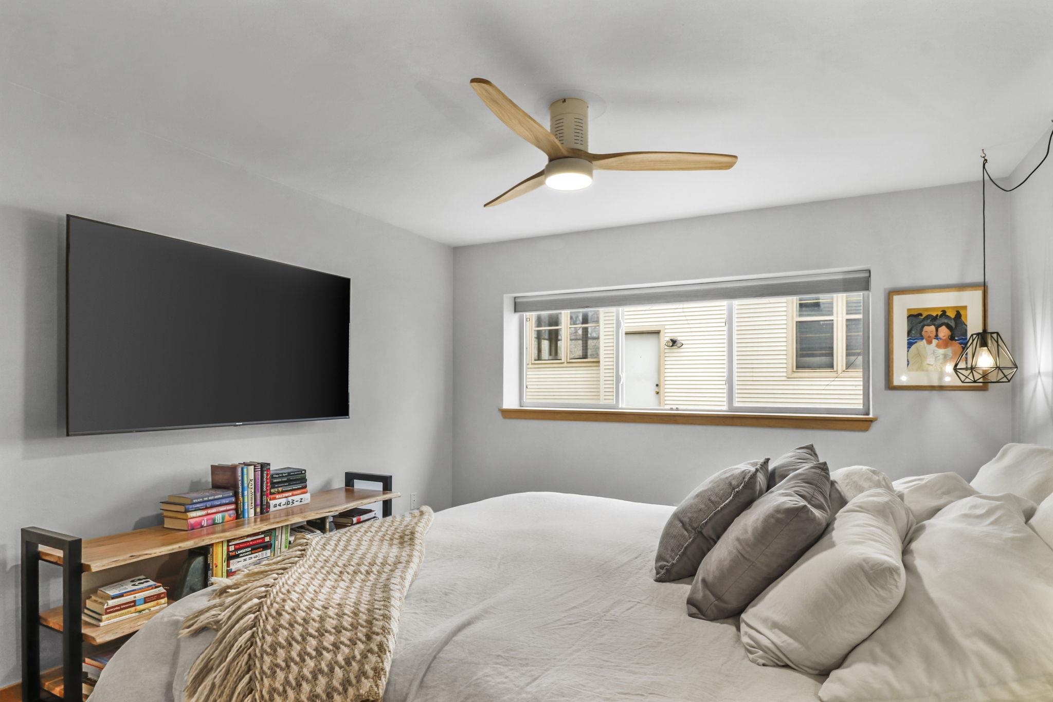 1014 Spaight Street, Unit 9 Madison, WI 53703 - Photo 15 of 36