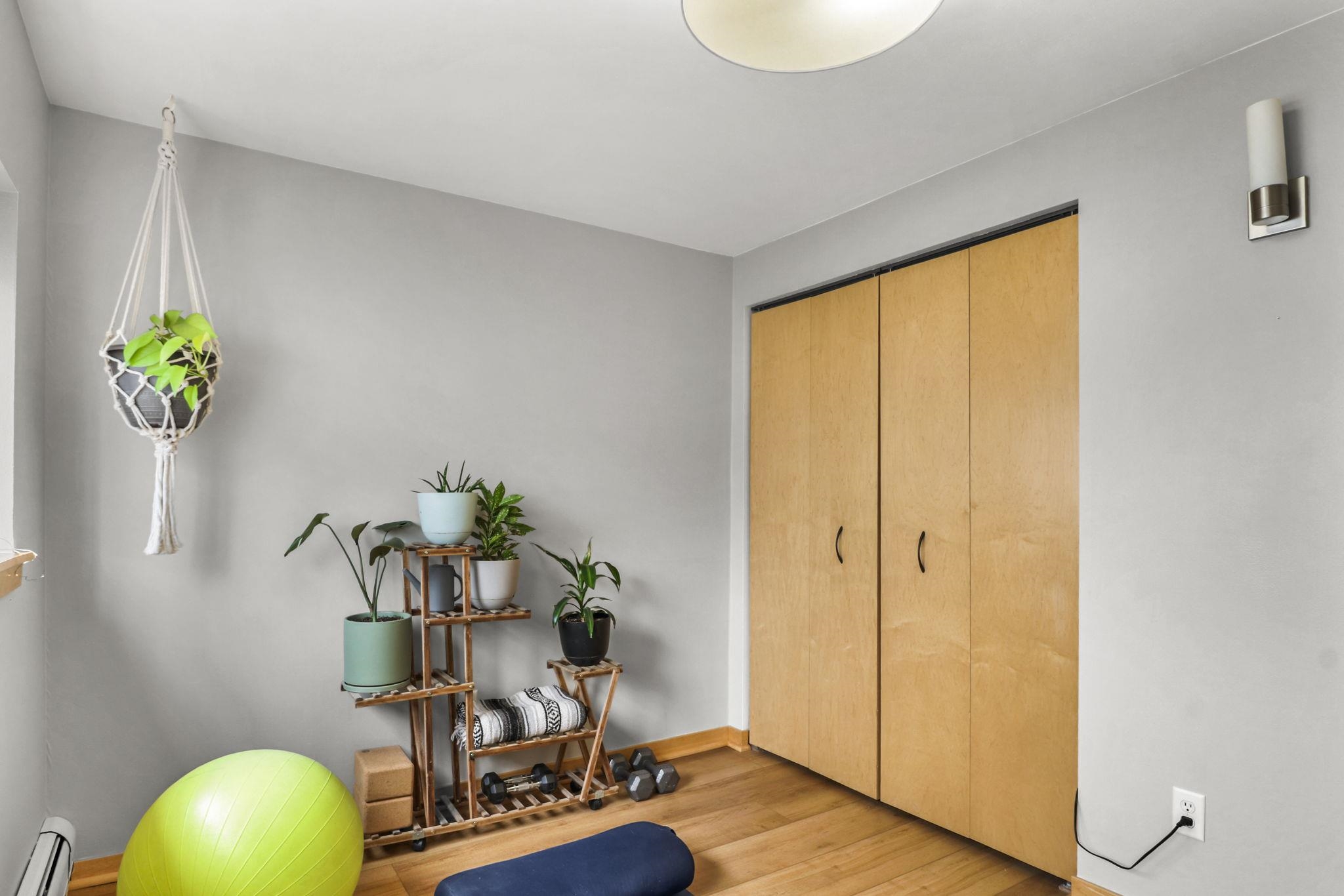 1014 Spaight Street, Unit 9 Madison, WI 53703 - Photo 17 of 36