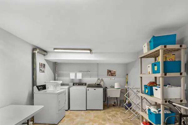 $425,000 | 1014 Spaight Street, Unit 9, Madison, WI 53703