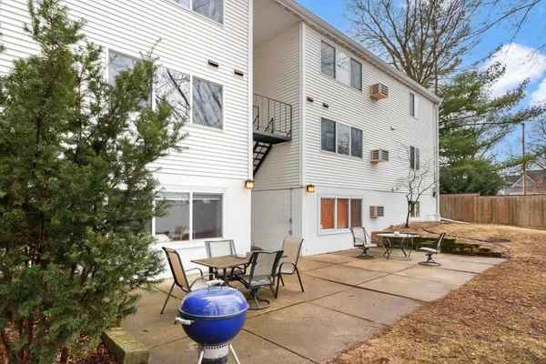 $425,000 | 1014 Spaight Street, Unit 9, Madison, WI 53703