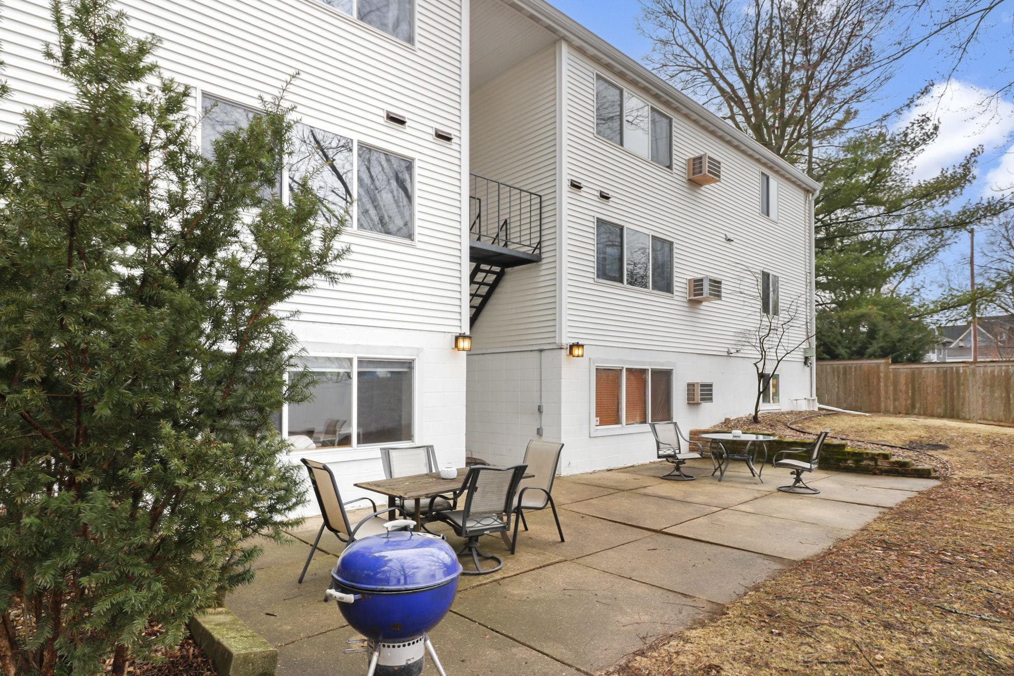 1014 Spaight Street, Unit 9 Madison, WI 53703 - Photo 30 of 36