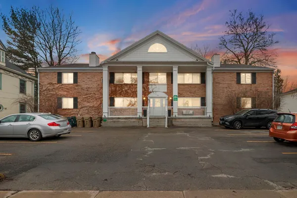 $425,000 | 1014 Spaight Street, Unit 9, Madison, WI 53703