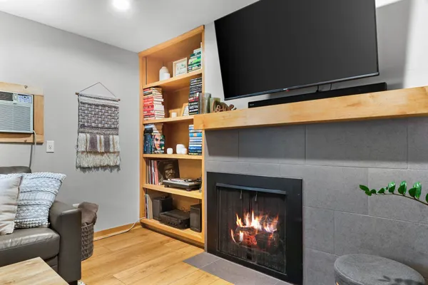 $425,000 | 1014 Spaight Street, Unit 9, Madison, WI 53703