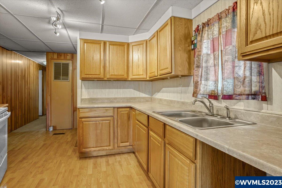 3508 Turner Road Southeast Salem, OR 97302 - Photo 17 of 28