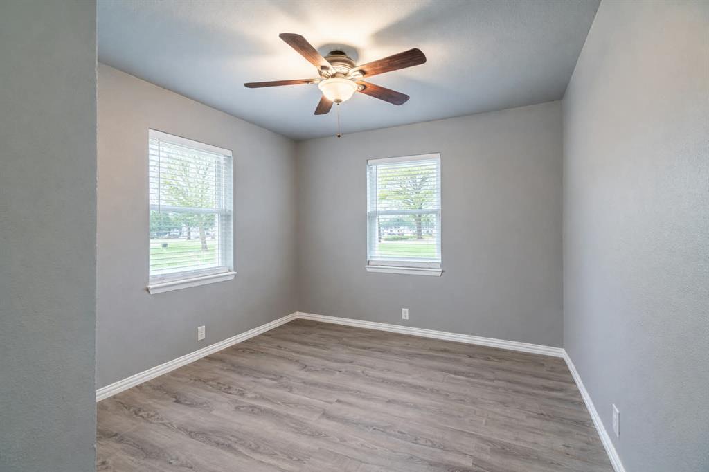 1025 5th Street Southwest Paris, TX 75460 - Photo 10 of 13