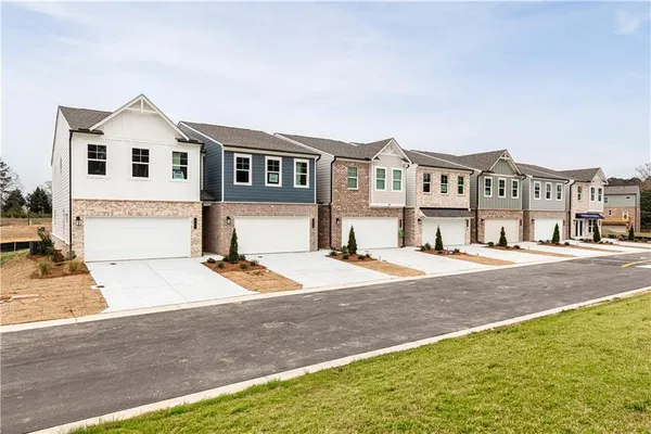 $359,850 | 860 Leraes Way, Loganville, GA 30052