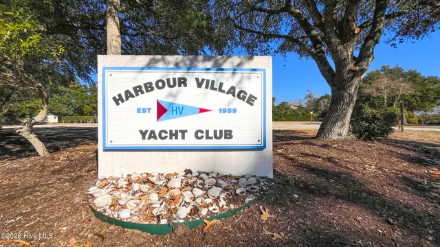 $499,000 | 754 Country Club Drive, Hampstead, NC 28443