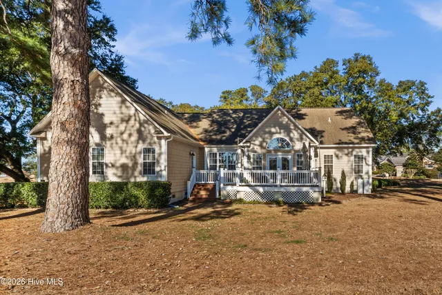 $499,000 | 754 Country Club Drive, Hampstead, NC 28443