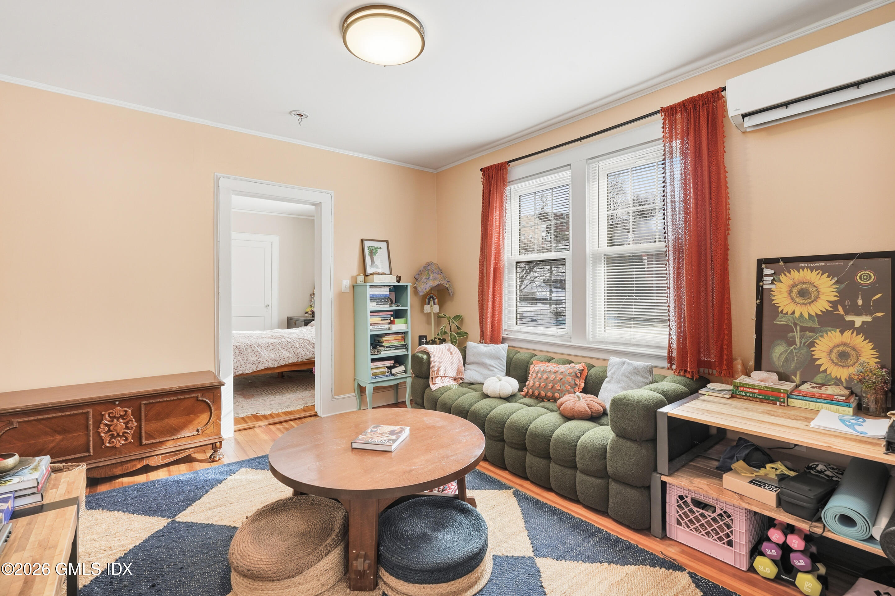 84 Pemberwick Road, Unit C Greenwich, CT 06831 - Photo 5 of 8 Living Room