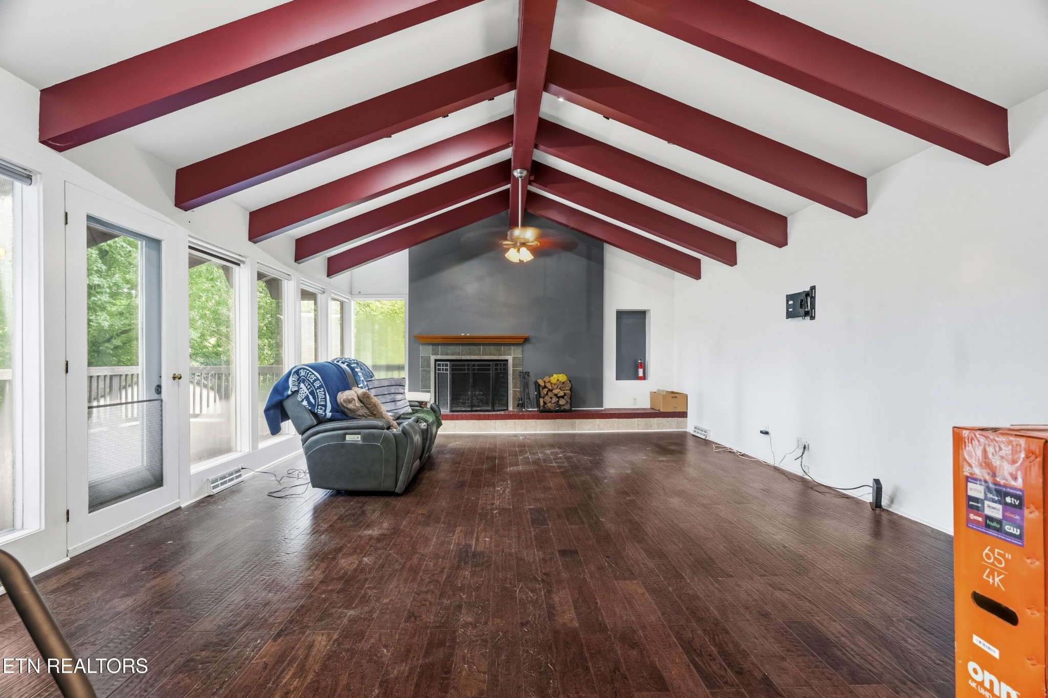 124 Orchard Circle Oak Ridge, TN 37830 - Photo 10 of 24 Gallery Image 10