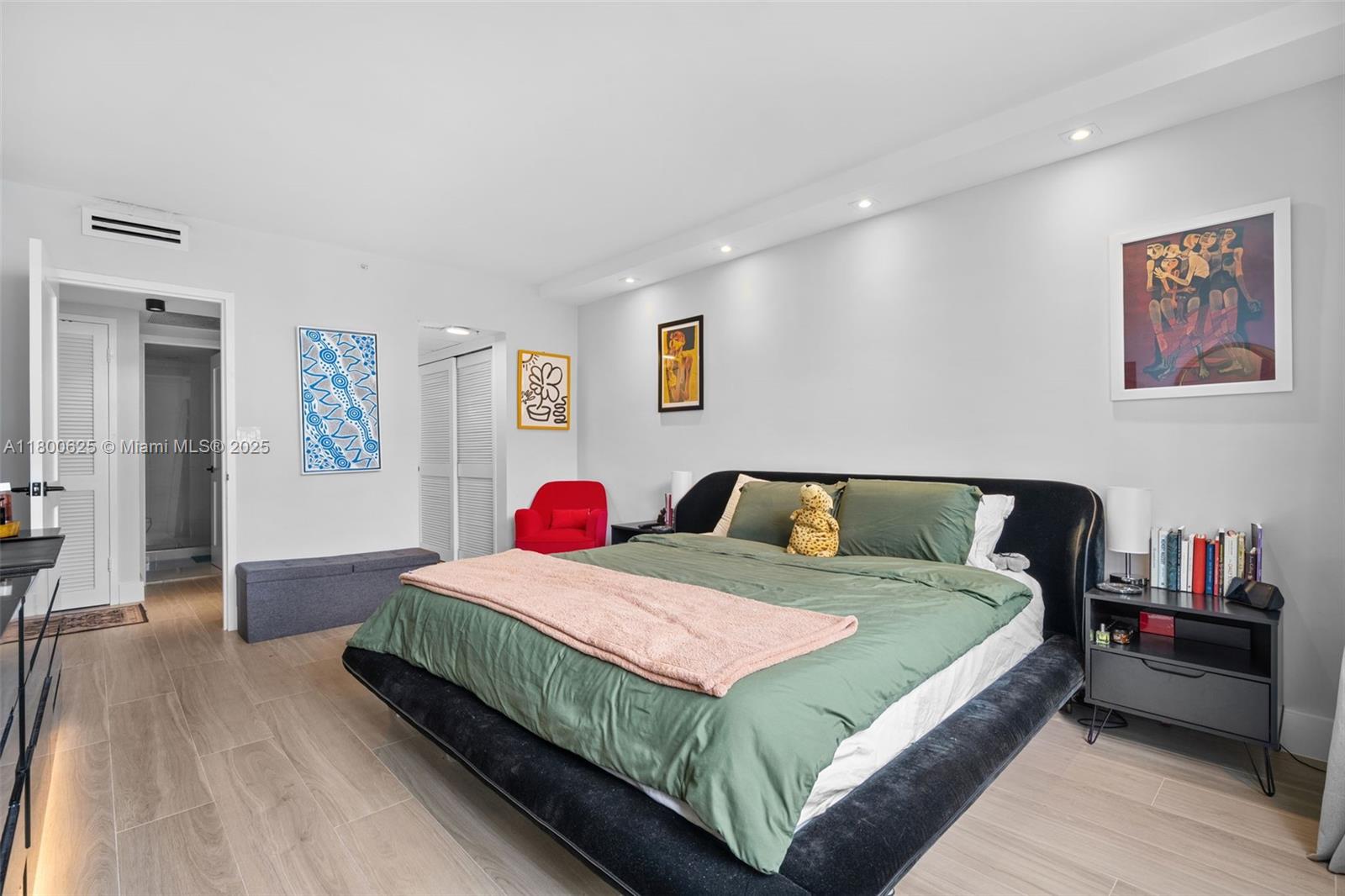 1500 Bay Road, Unit 648S Miami Beach, FL 33139 - Photo 16 of 38 Gallery Image 16