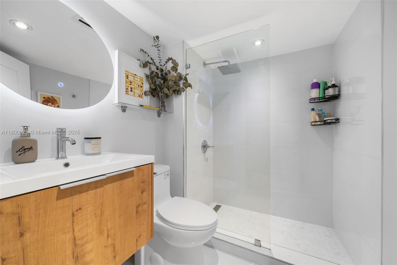 1500 Bay Road, Unit 648S Miami Beach, FL 33139 - Photo 27 of 38 Gallery Image 27