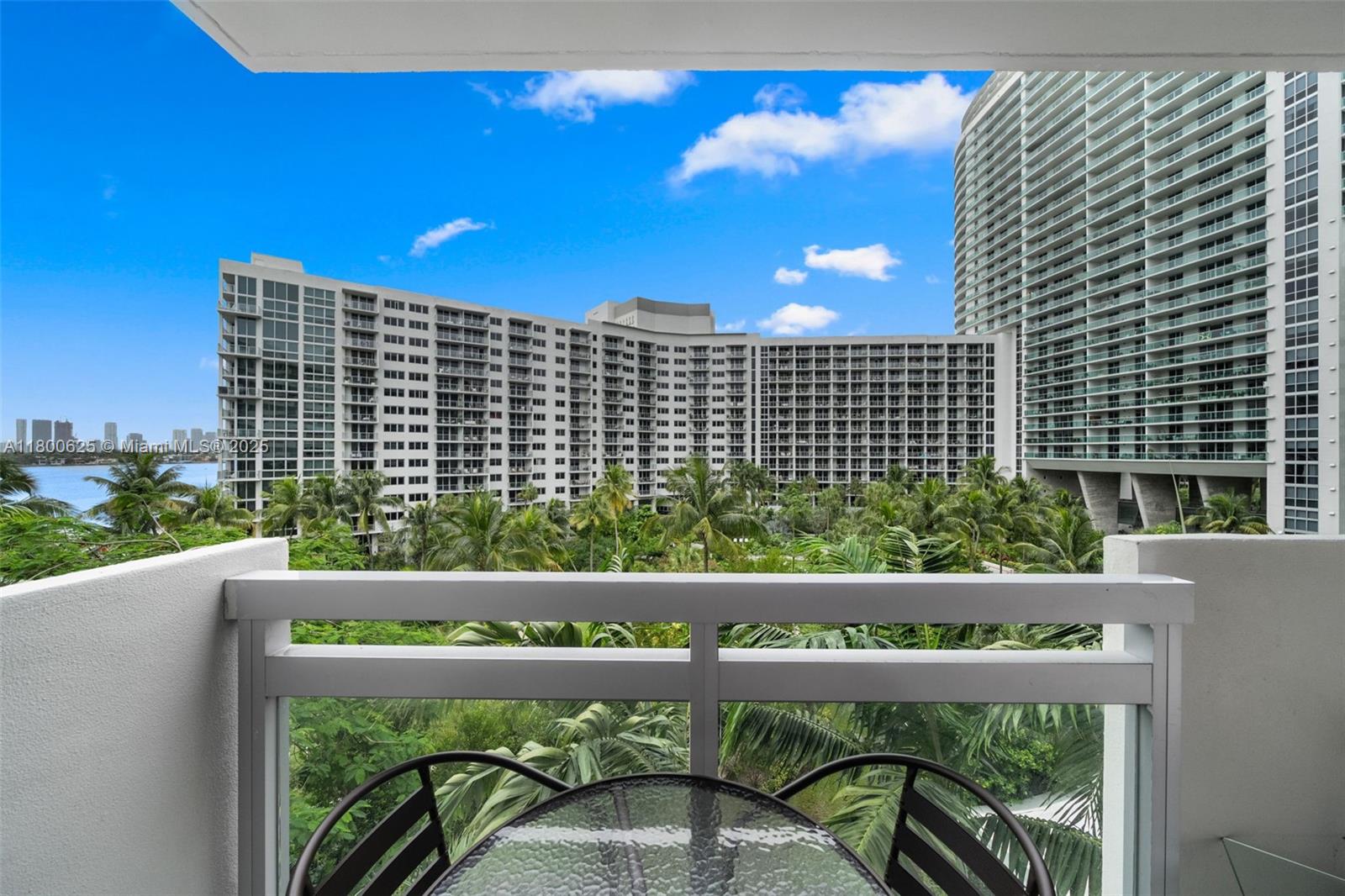 1500 Bay Road, Unit 648S Miami Beach, FL 33139 - Photo 7 of 38 Gallery Image 7