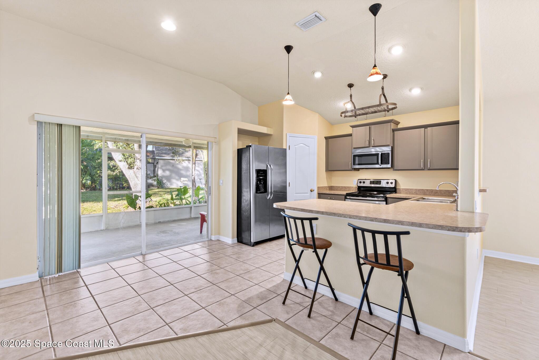 960 Villa Drive Melbourne, FL 32940 - Photo 16 of 45 Eat-In Kitchen