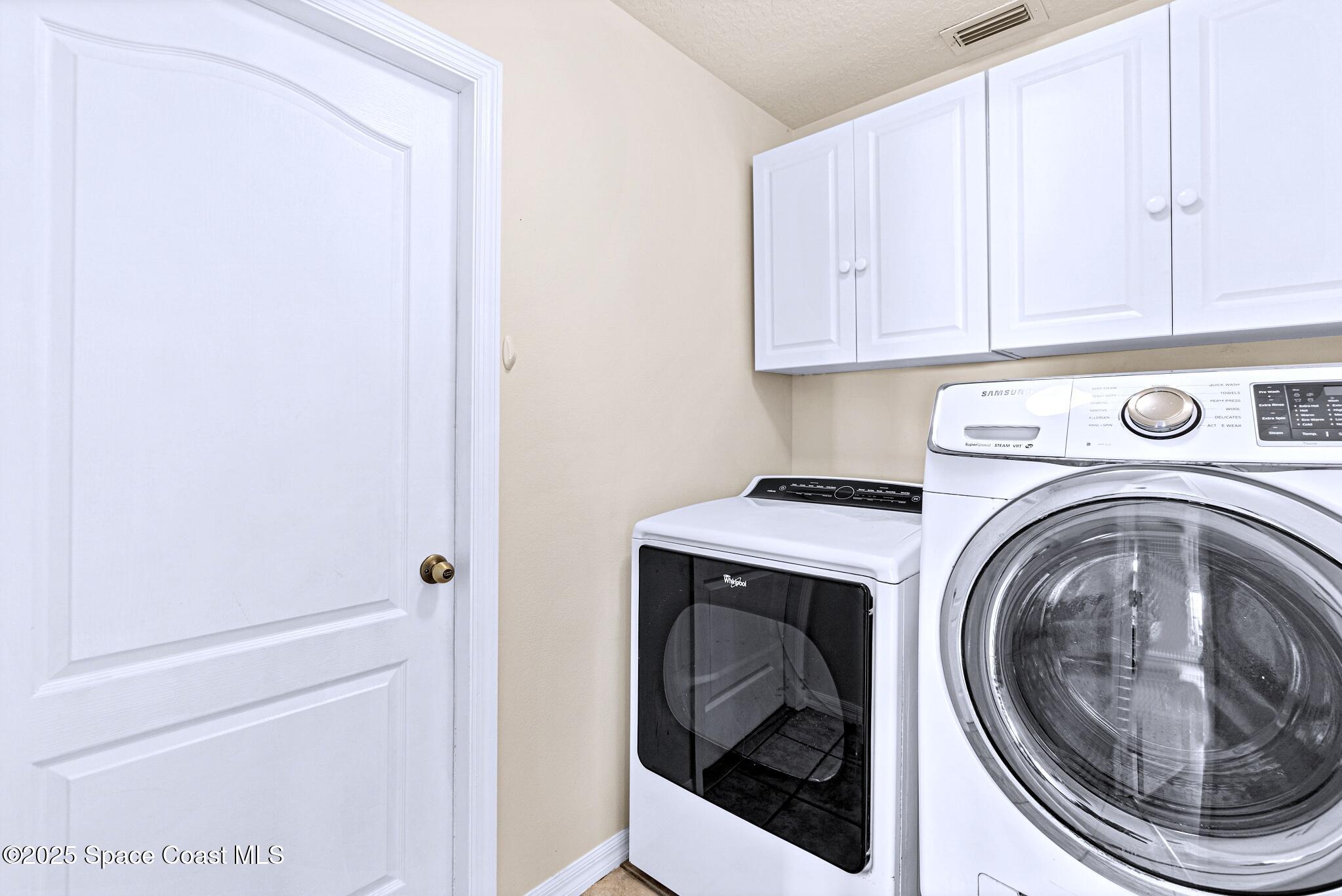 960 Villa Drive Melbourne, FL 32940 - Photo 33 of 45 Laundry Room