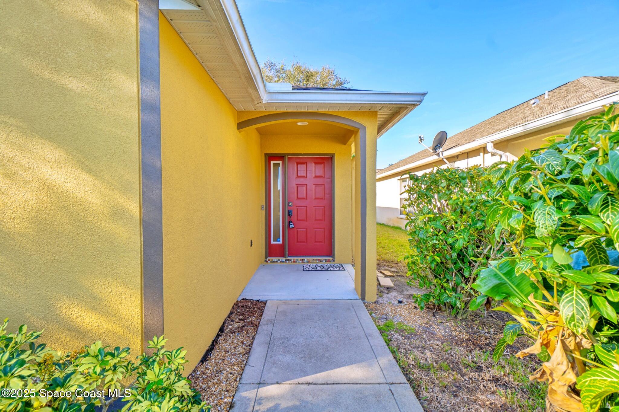 960 Villa Drive Melbourne, FL 32940 - Photo 6 of 45 Front View
