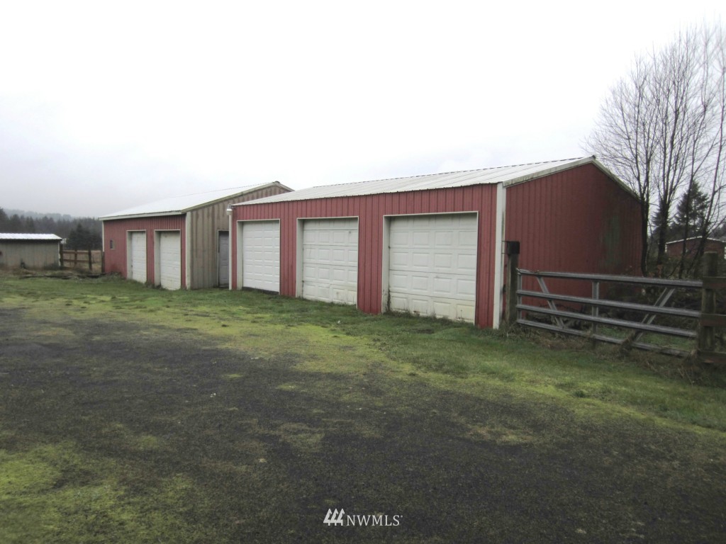 393 Hawkins Road Winlock, WA 98596 - Photo 2 of 5