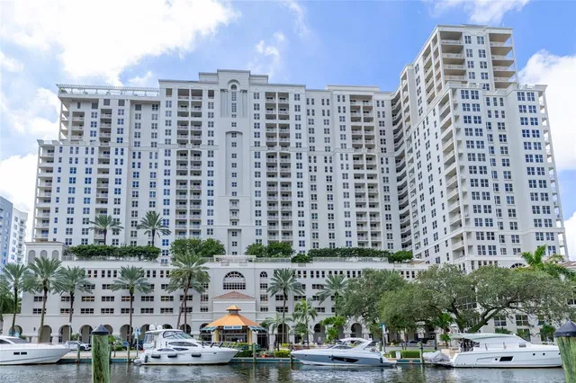 $3,200 | 511 Southeast 5th Avenue, Unit 910, Fort Lauderdale, FL 33301