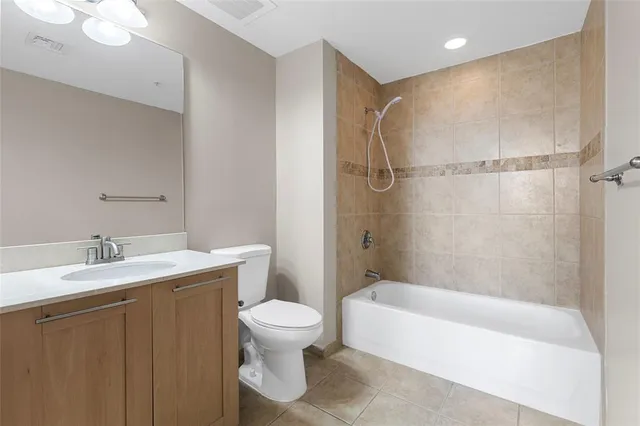 $3,200 | 511 Southeast 5th Avenue, Unit 910, Fort Lauderdale, FL 33301