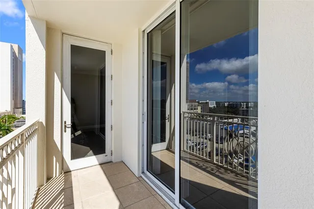 $3,200 | 511 Southeast 5th Avenue, Unit 910, Fort Lauderdale, FL 33301