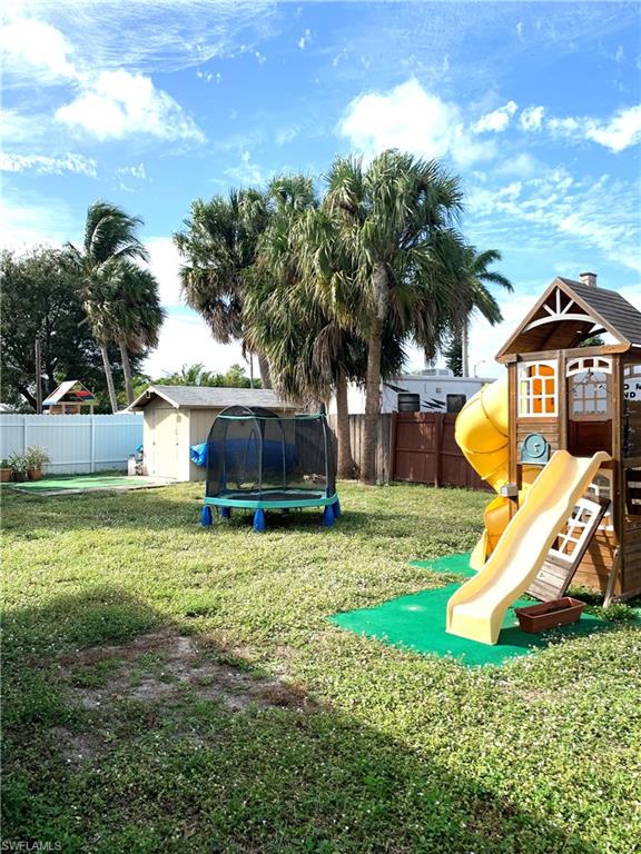 4401 20th Place Southwest Naples, FL 34116 - Photo 12 of 13 Gallery Image 12