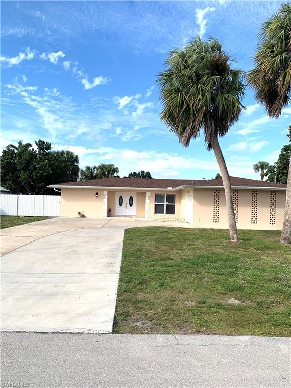 4401 20th Place Southwest Naples, FL 34116 - Photo 2 of 13 Gallery Image 2