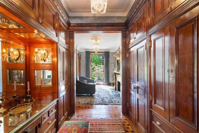 $9,950,000 | 138 West 82nd Street | Upper West Side