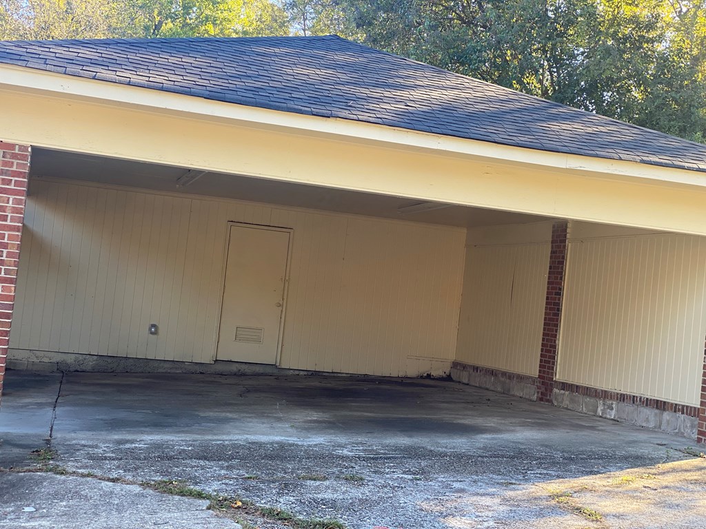 1061 Dunbar Avenue Columbus, GA 31906 - Photo 22 of 23 a view of a small space