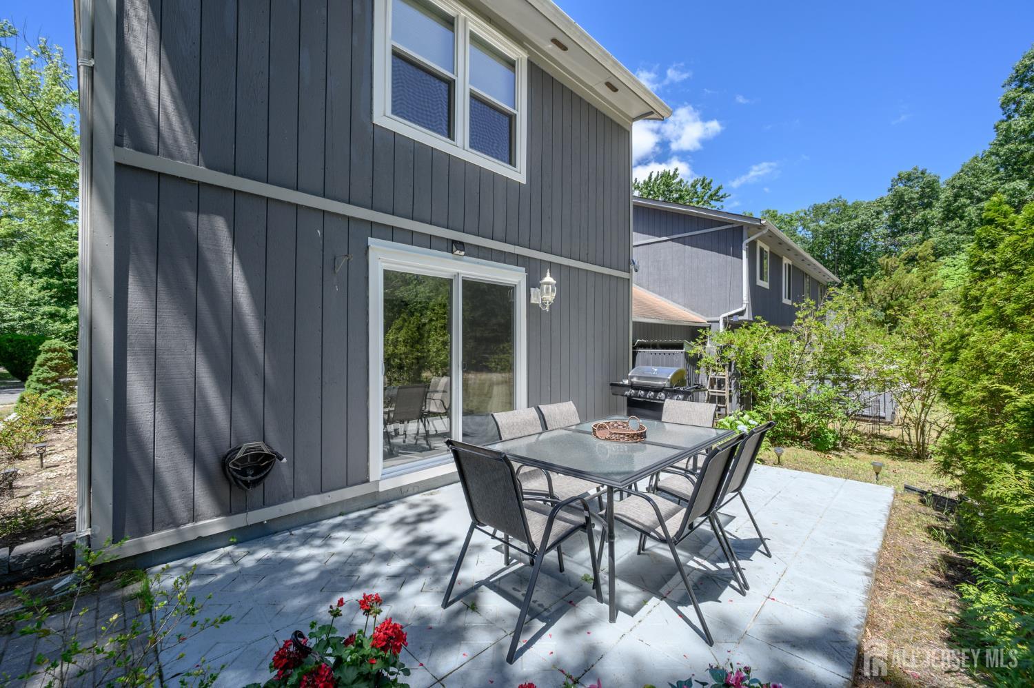 16 Finch Road Howell, NJ 07731 - Photo 25 of 35