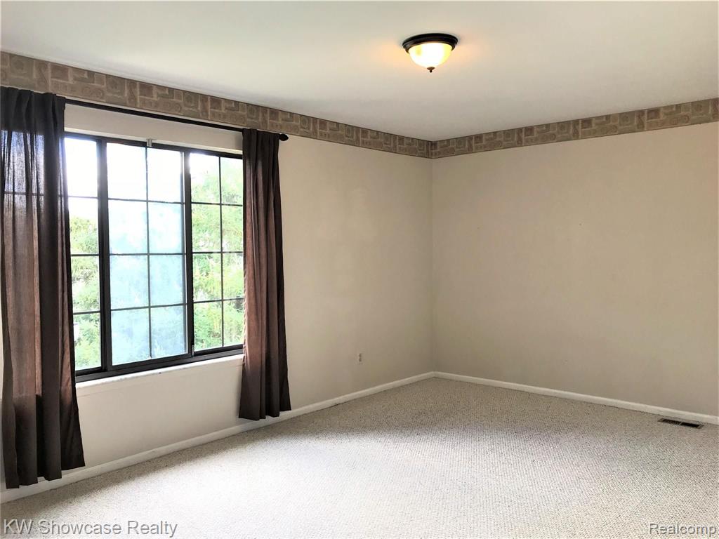 109 Meadow Ln Circle, Unit 3L Rochester Hills, MI 48307 - Photo 11 of 16